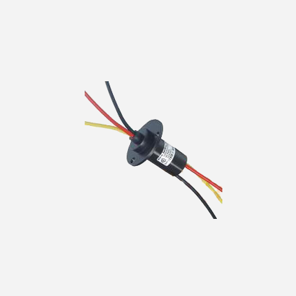 SNF-0330-1 ​​Токосъемник серии SNF-0330-1 – это компактный капсульный токоприемник, рассчитанный на большие токи, который является научно-исследовательской и опытно-конструкторской разработкой для бытовой электронной аппаратуры.
Для удобства подключения ротора и статора применяются различные цветные провода. Токопроводящее кольцо с 90° V-образной конструкцией паза обеспечивает большую контактную поверхность, более плавное вращение, более низкий крутящий момент и меньшее резонансное сопротивление.